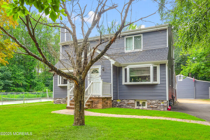 Property Photo:  7 Syngle Way  NJ 07751 