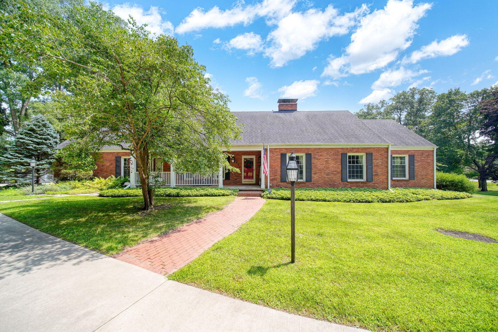 Property Photo:  1337 Badgley Road  MI 49203 