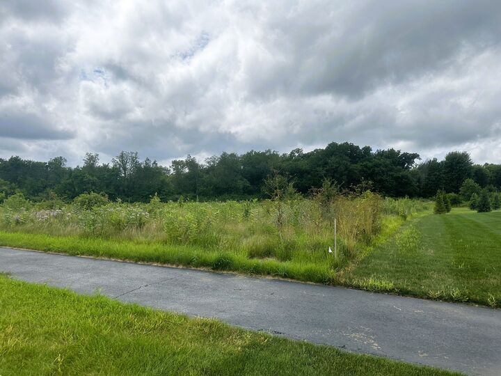 Property Photo: 5048 Smokethorn Trail IL 61008