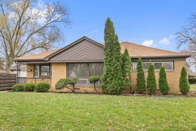 Property Photo:  17135 Highland Avenue  IL 60429 