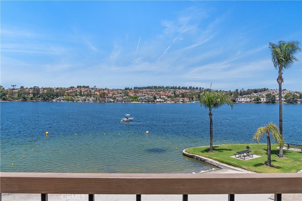 27879 Chipiona 52  Mission Viejo CA 92692 photo
