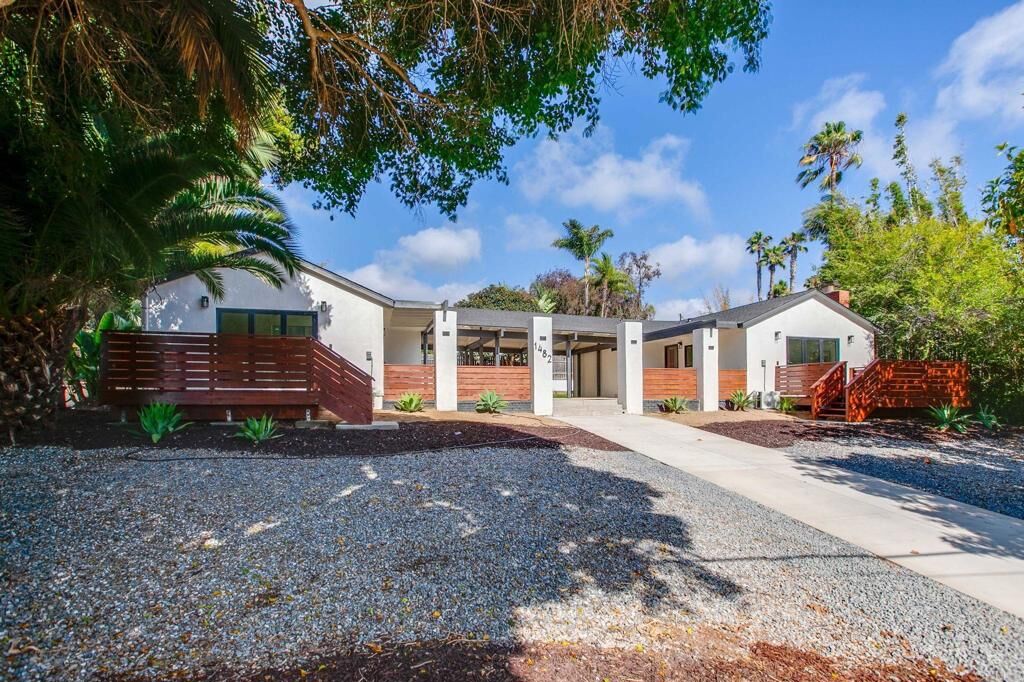 Property Photo:  1482 Avocado Road  CA 92054 