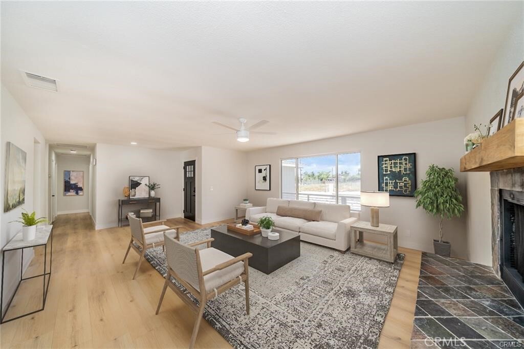 Property Photo:  28732 Paseo Diablo  CA 92587 