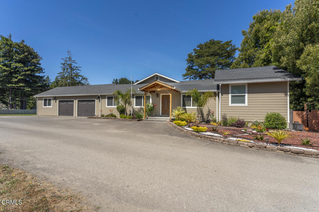 18900 Porterfield Lane  Fort Bragg CA 95437 photo