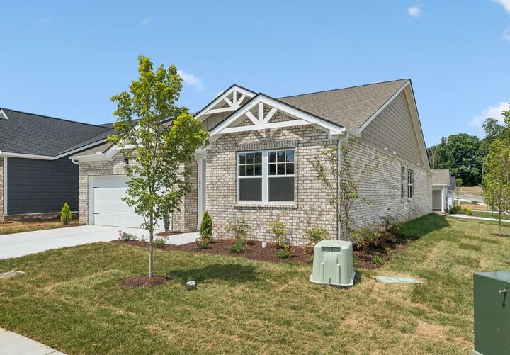 Property Photo:  300 Stonehaus Circle  TN 37013 