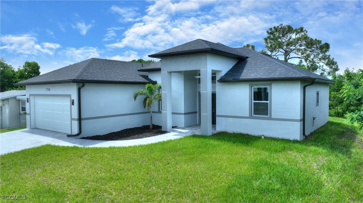 Property Photo:  706 Coolidge Avenue  FL 33936 