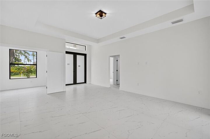 Property Photo: 5432 Benton Street FL 33971