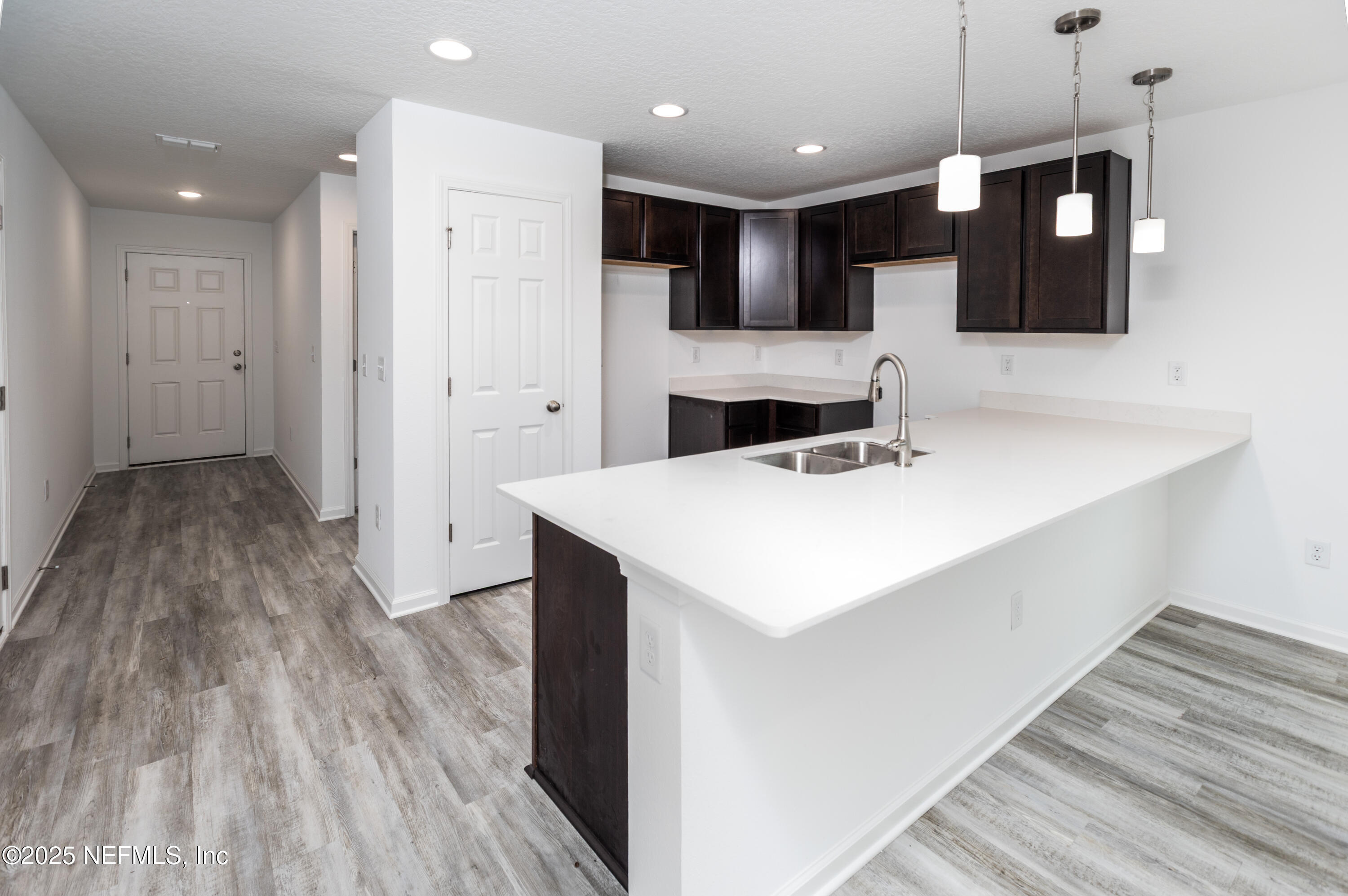 Property Photo: 5124 Shenandoah Avenue FL 32254