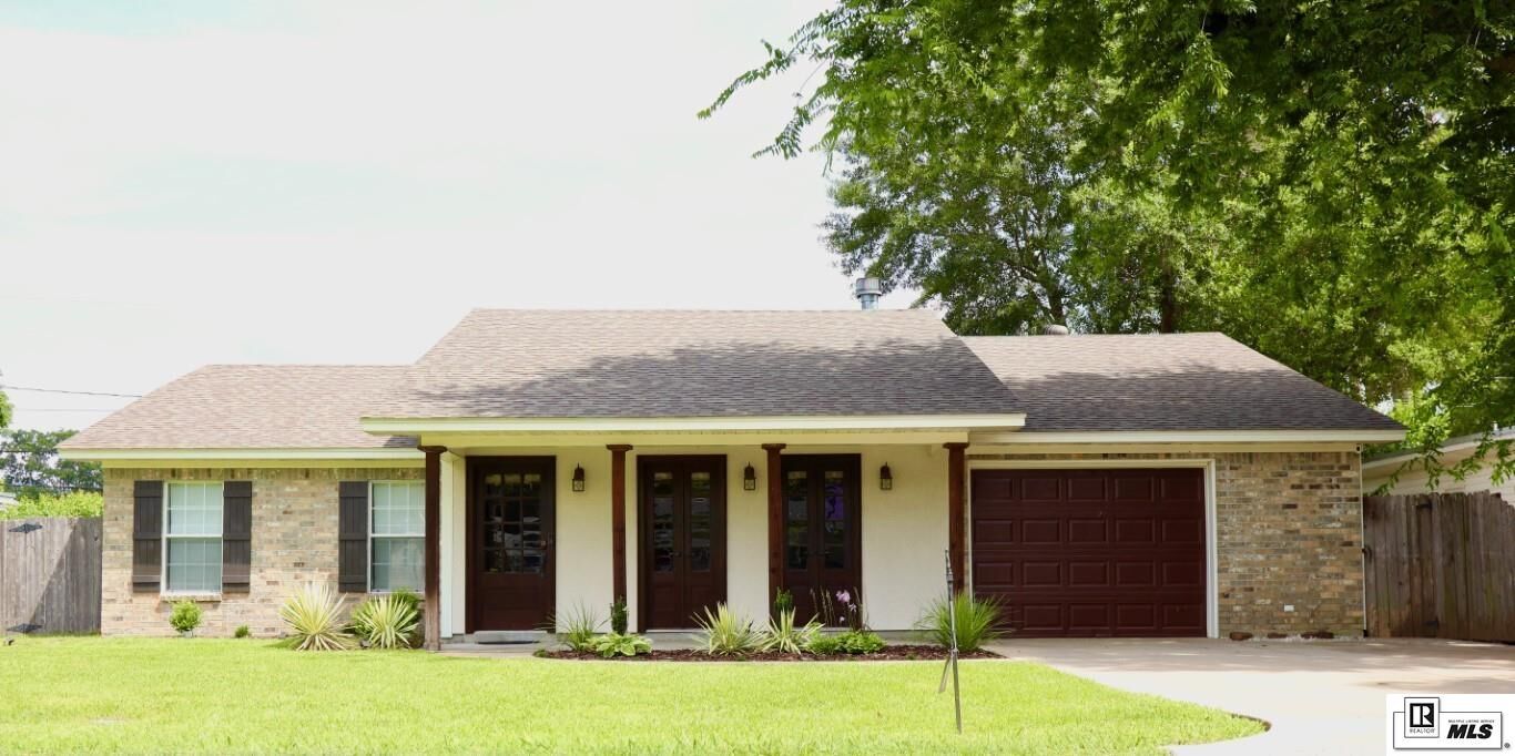 Property Photo: 107 Azalea Drive LA 71203