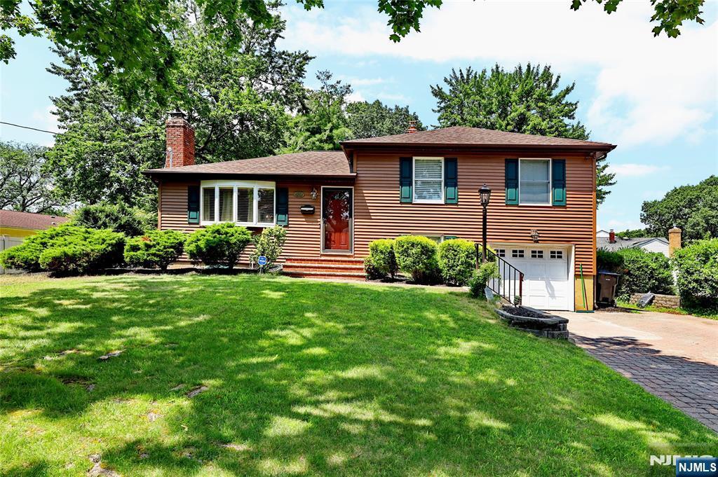 281 Homestead Road  Paramus NJ 07652 photo