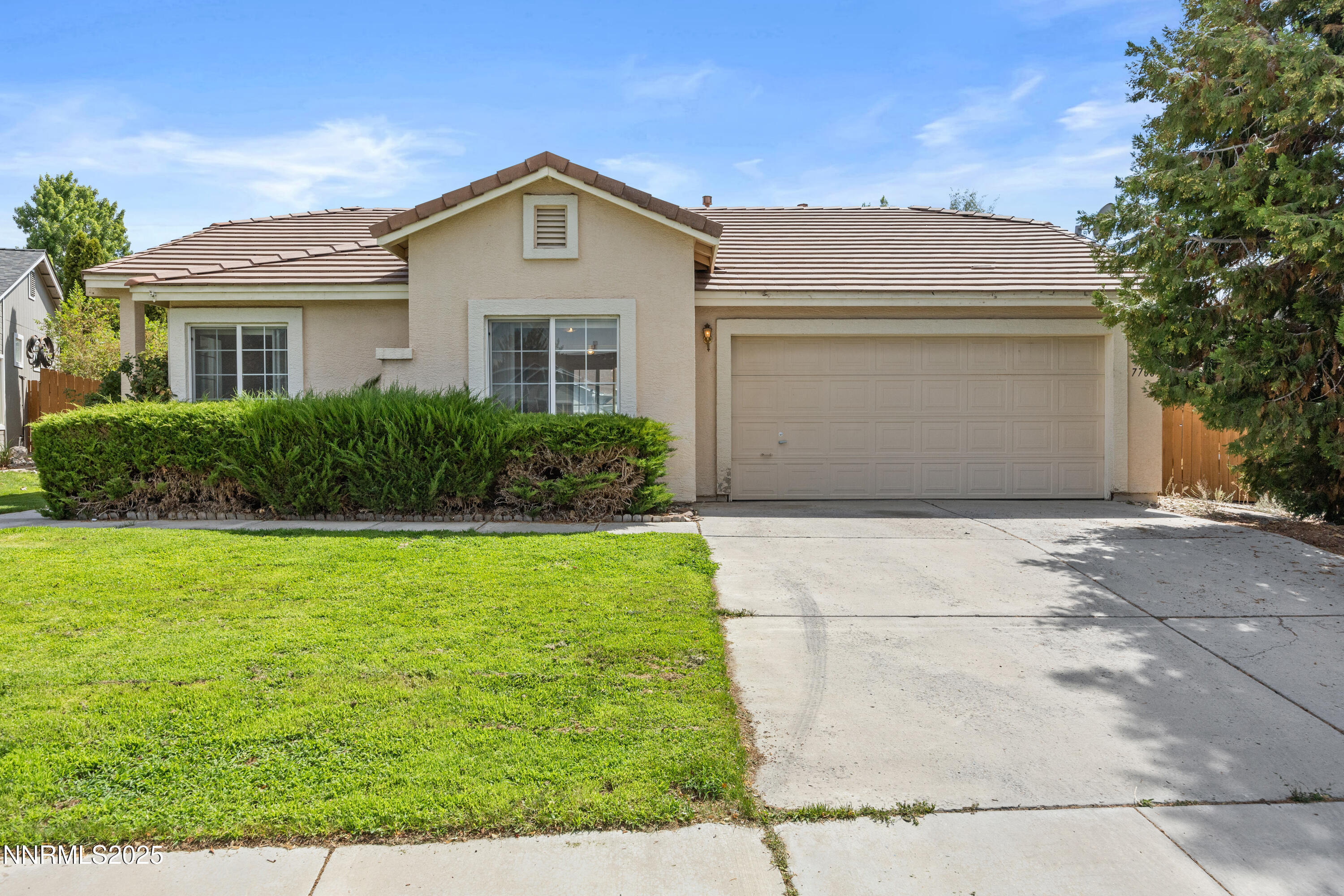 Property Photo: 7706 Cerritos Circle NV 89436