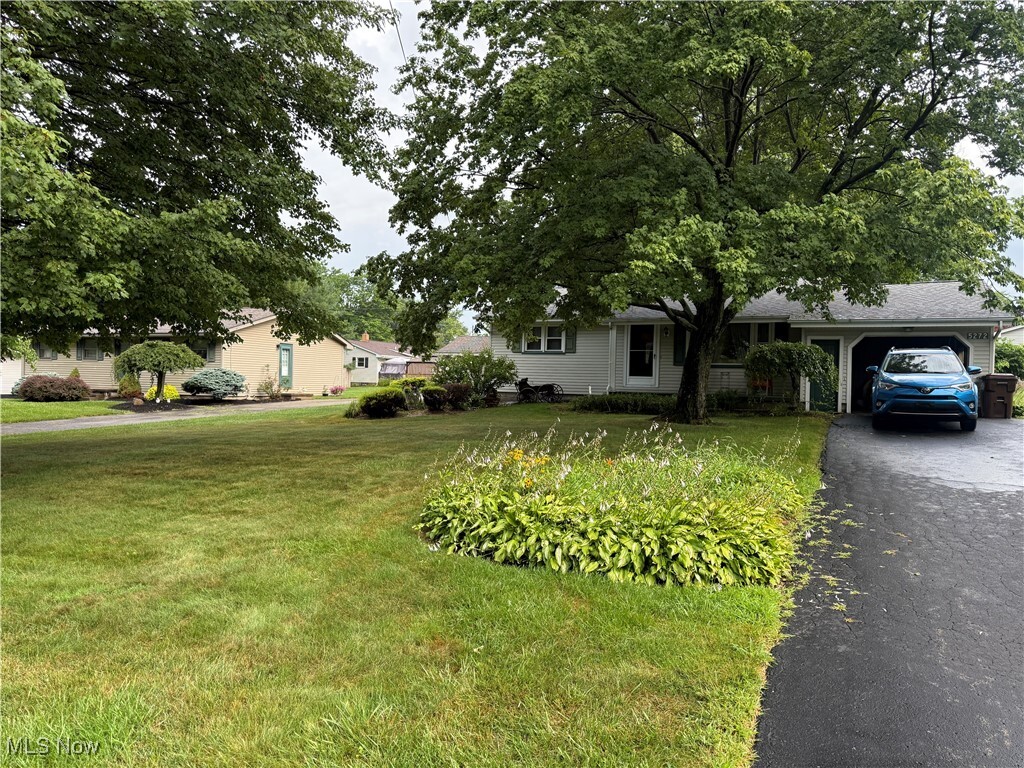5272 Middletown Road E  New Middletown OH 44442 photo