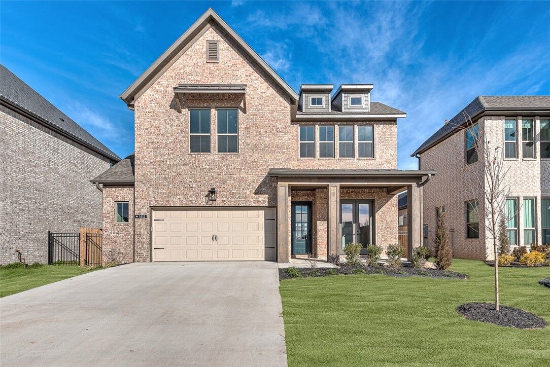 Property Photo: 1411 W Brooks Place AR 72758