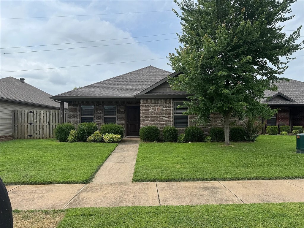 3905 SW Capstone Avenue  Bentonville AR 72712 photo