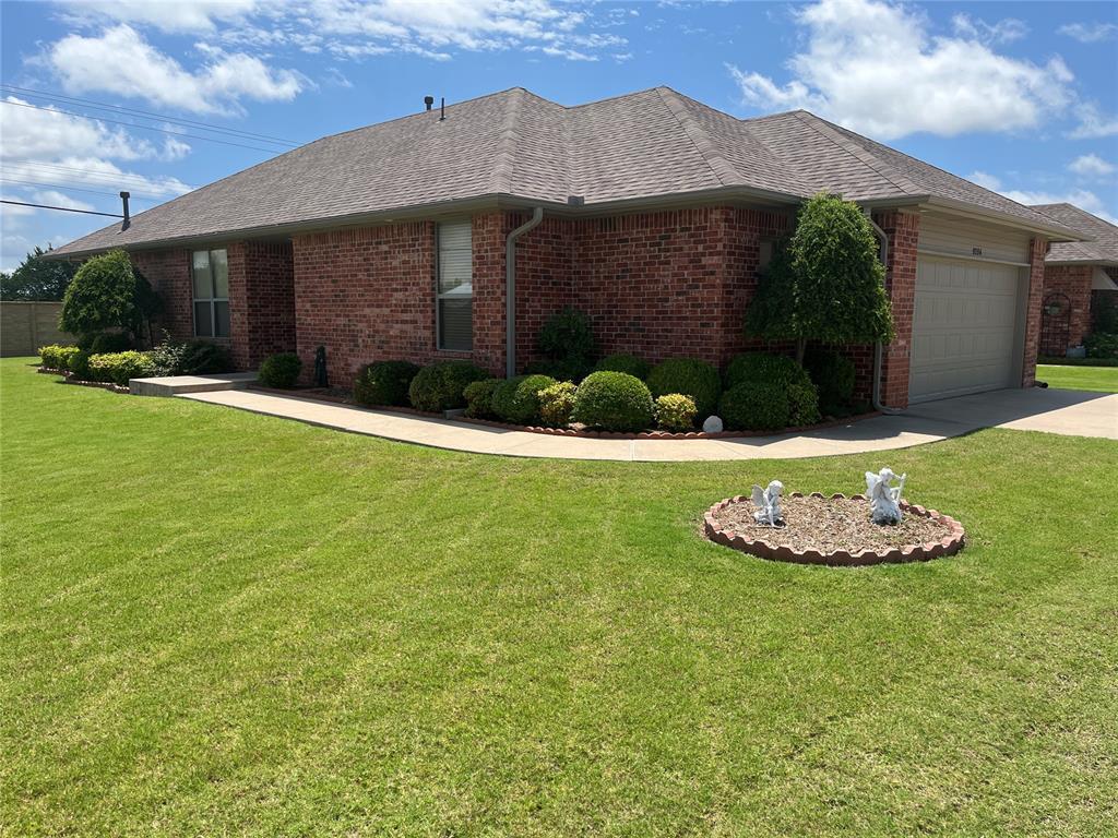 Property Photo: 9204 Roadrunner Avenue OK 73139
