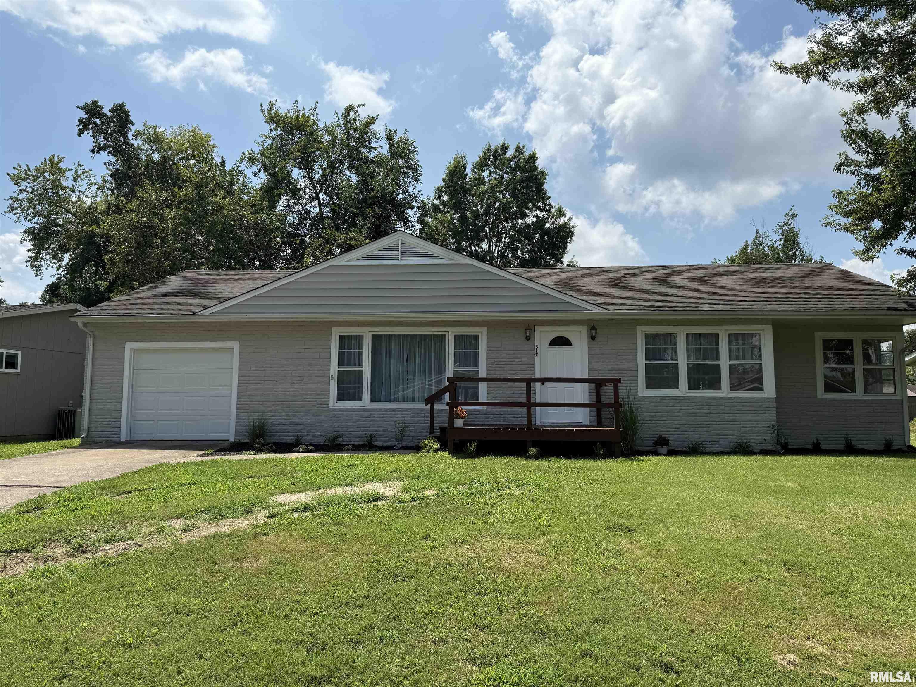 517 Frederick Street  Herrin IL 62948 photo