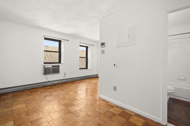 Property Photo:  181 Salem Street 18F  MA 02113 