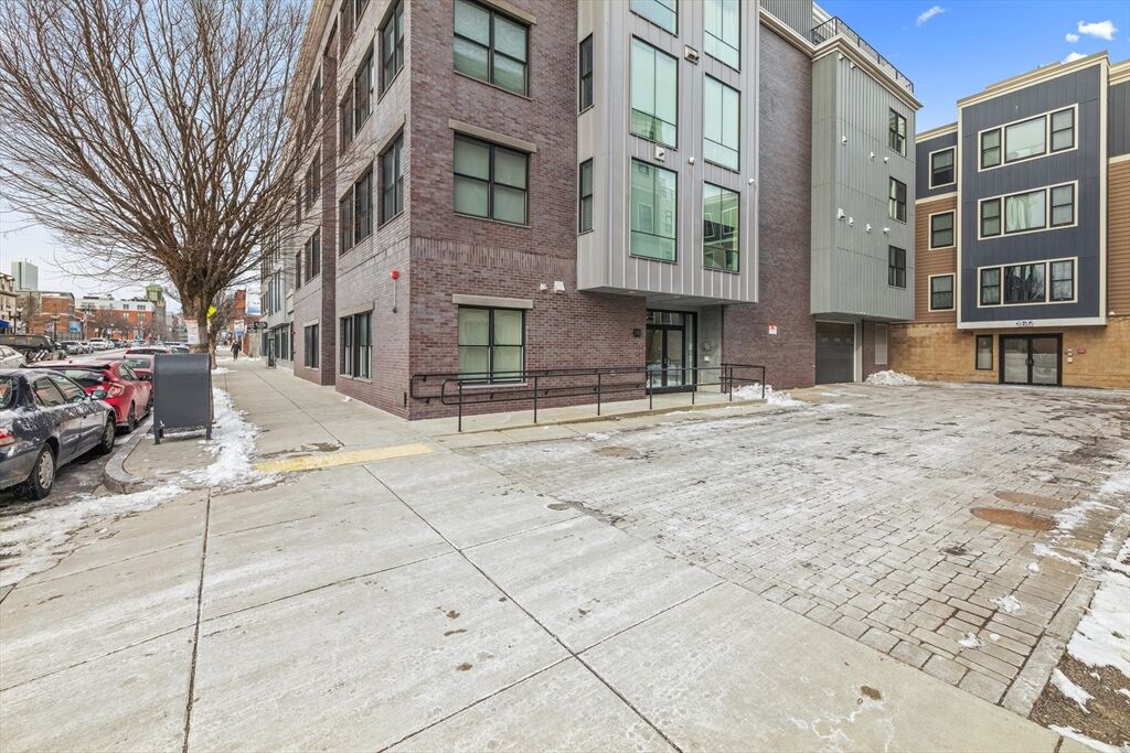 Property Photo: 150 W Broadway 314 MA 02127