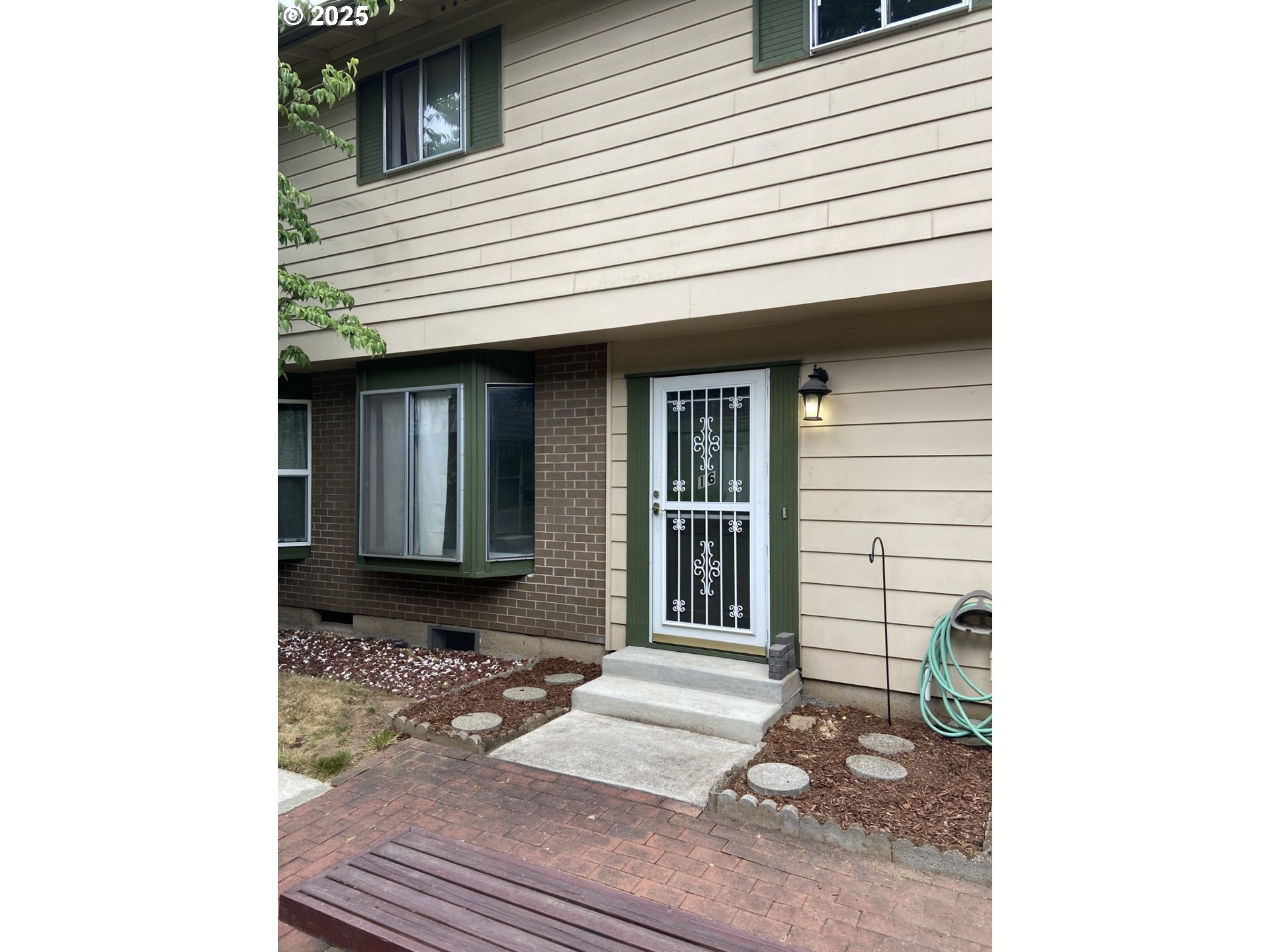 Property Photo:  307 NE 63rd St 16  WA 98665 