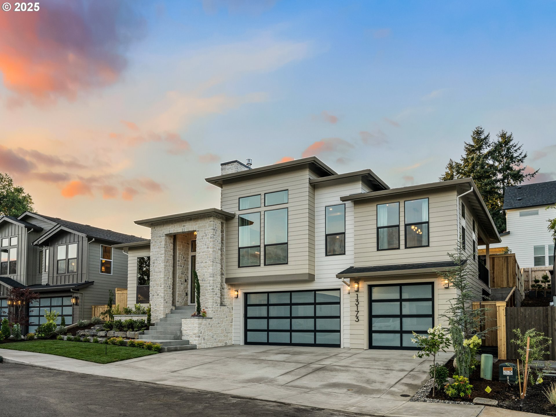 Property Photo: 13173 SE Regency View St OR 97086