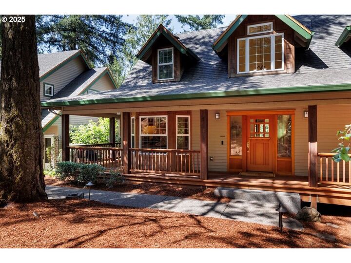 Property Photo:  9690 SW Spring Crest Dr  OR 97225 