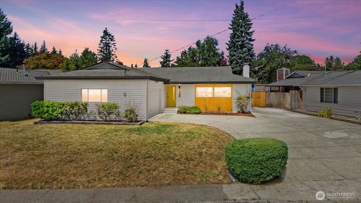 16531  120th Avenue SE  Renton WA 98058 photo