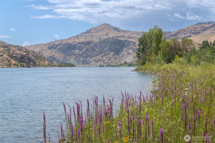 Property Photo:  24888  US Hwy 97  WA 98816 