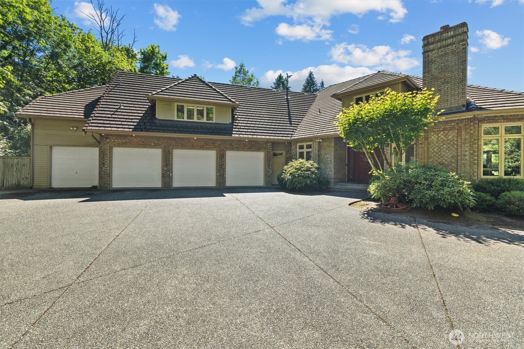 Property Photo: 19401 SE 16th Street WA 98075
