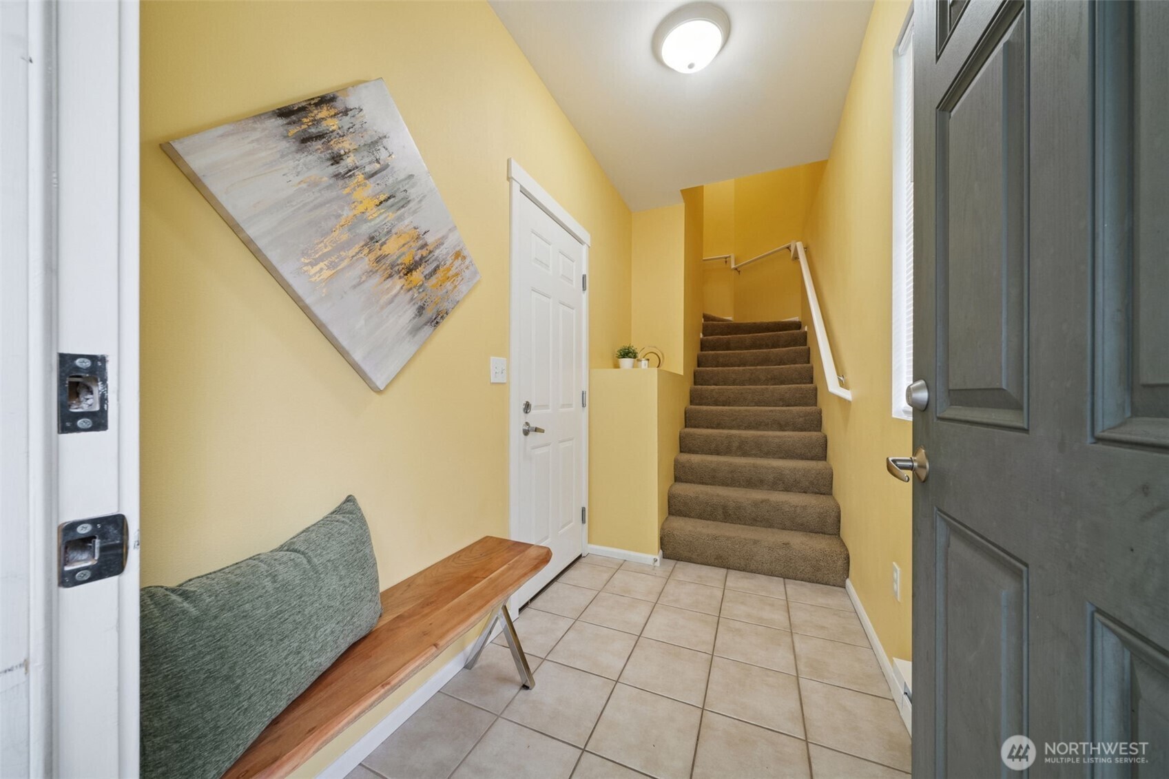 Property Photo: 21420 40th Place S F WA 98198