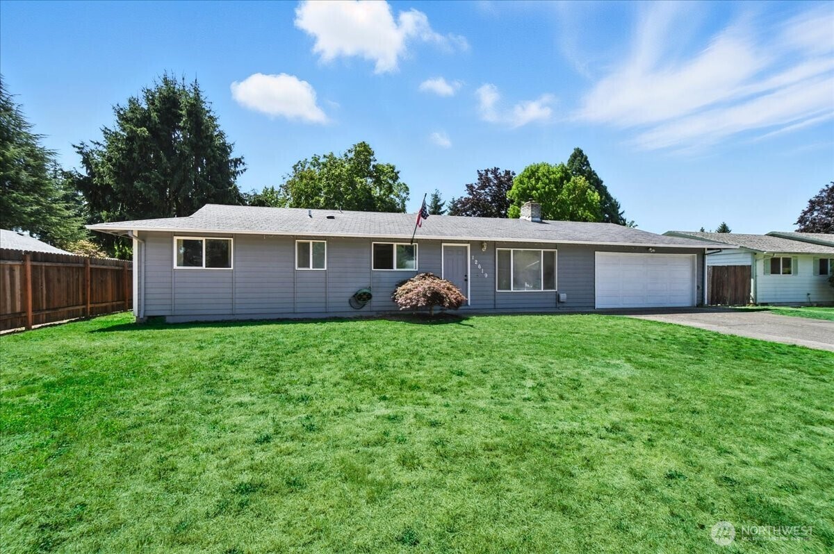 Property Photo: 12619 SE 10th Street WA 98683