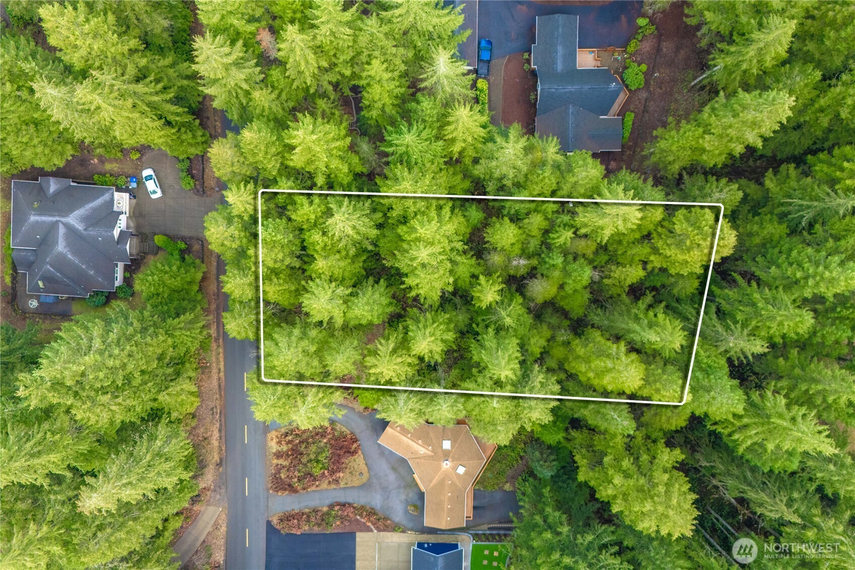 Property Photo: 651 E Vine Maple Lane WA 98592