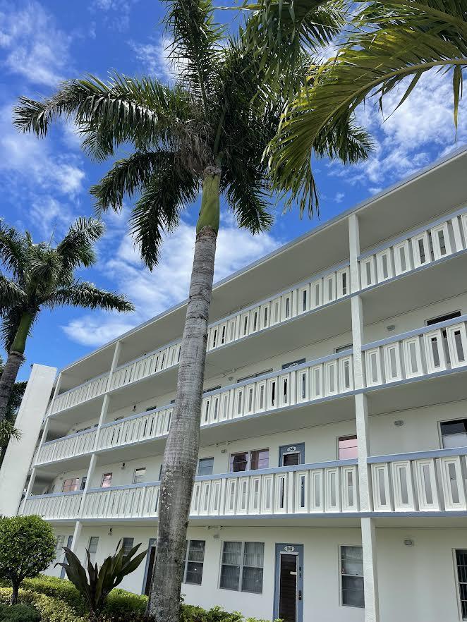 Property Photo: 3044 Yarmouth C FL 33434