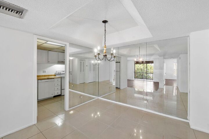 Property Photo: 3720 Inverrary Drive 3D FL 33319