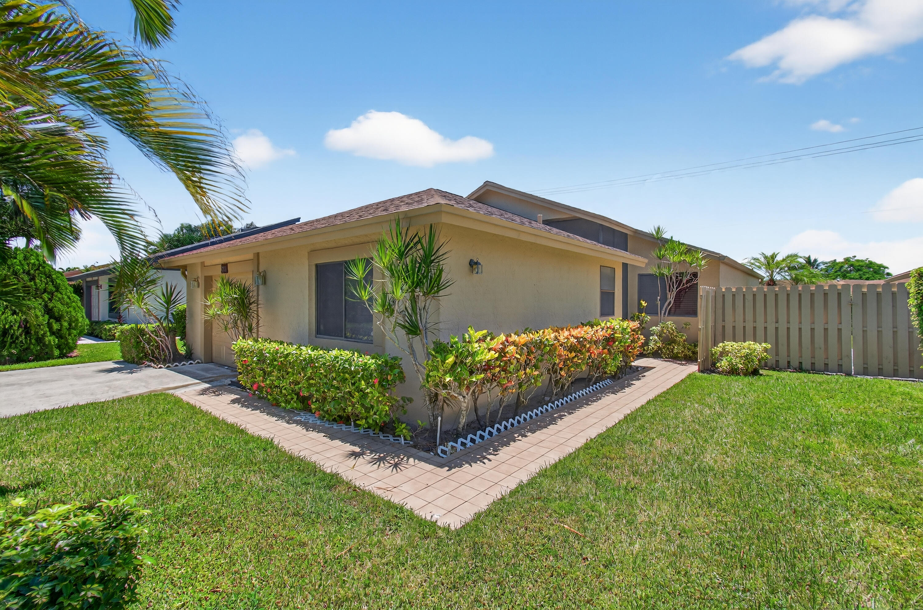 3250 NW 10th Street  Delray Beach FL 33445 photo