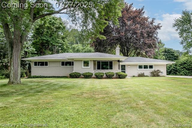 Property Photo:  1751 Ansal Drive  MI 48309 