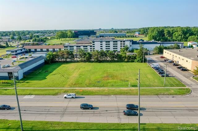 Property Photo:  7700 15 Mile Road  MI 48312 