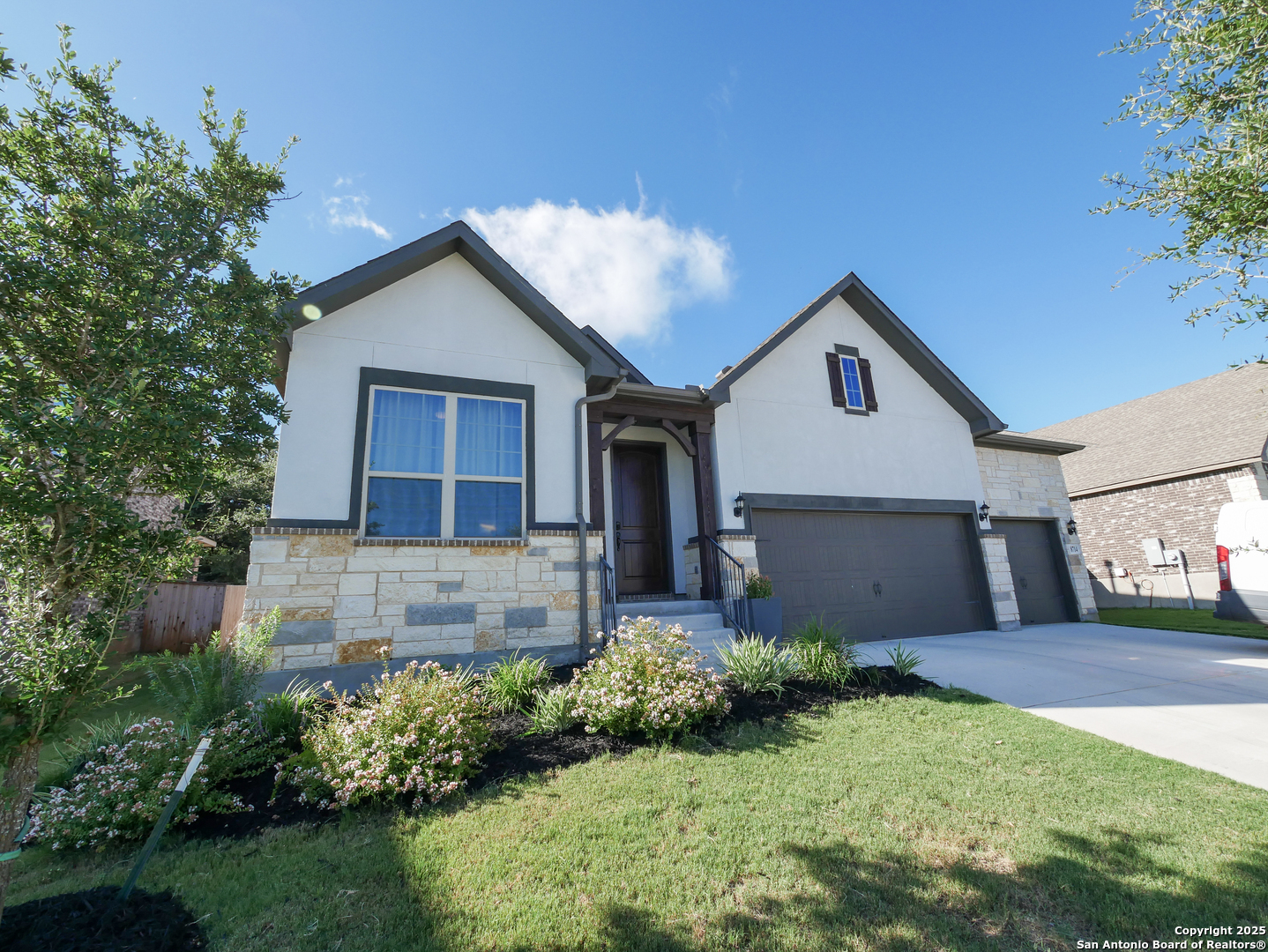 Property Photo: 8714 Whisper Gate TX 78015