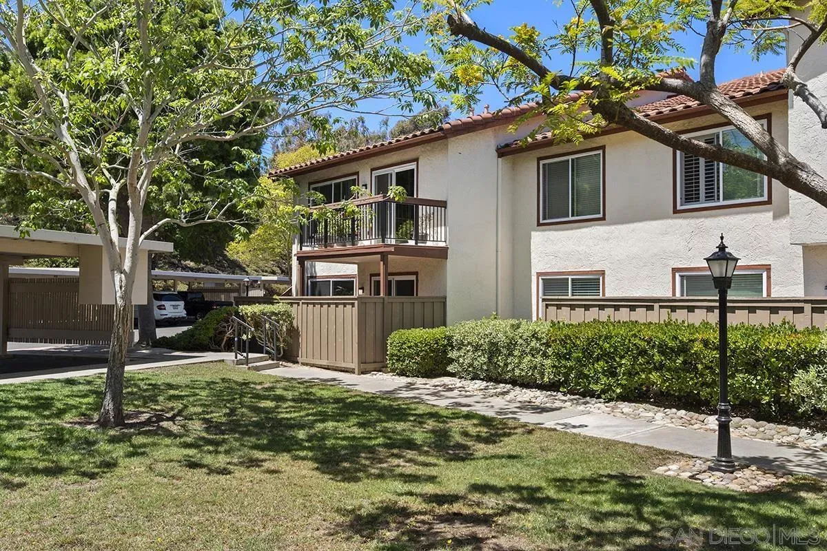 Property Photo: 4020 Porte La Paz 108 CA 92122