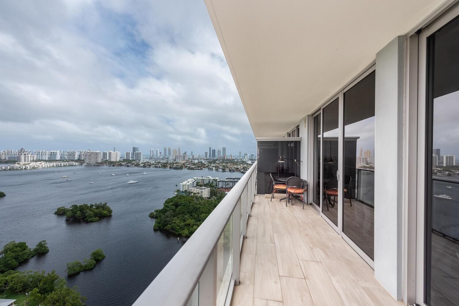 Property Photo: 16385 Biscayne Blvd 2904 FL 33160
