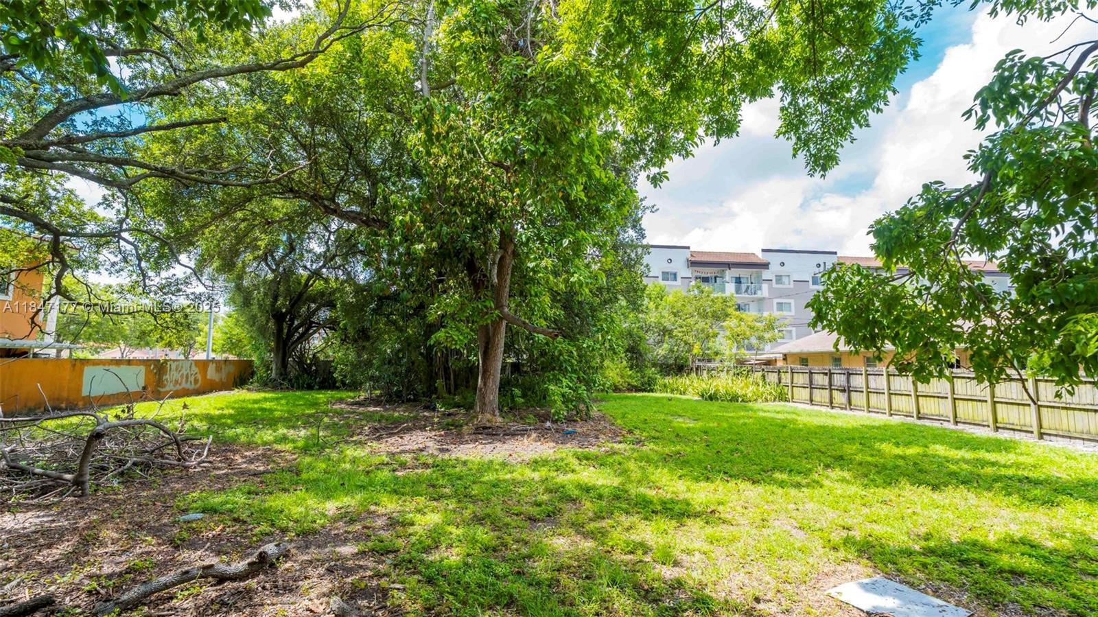 Property Photo: 184 E 4th St FL 33010