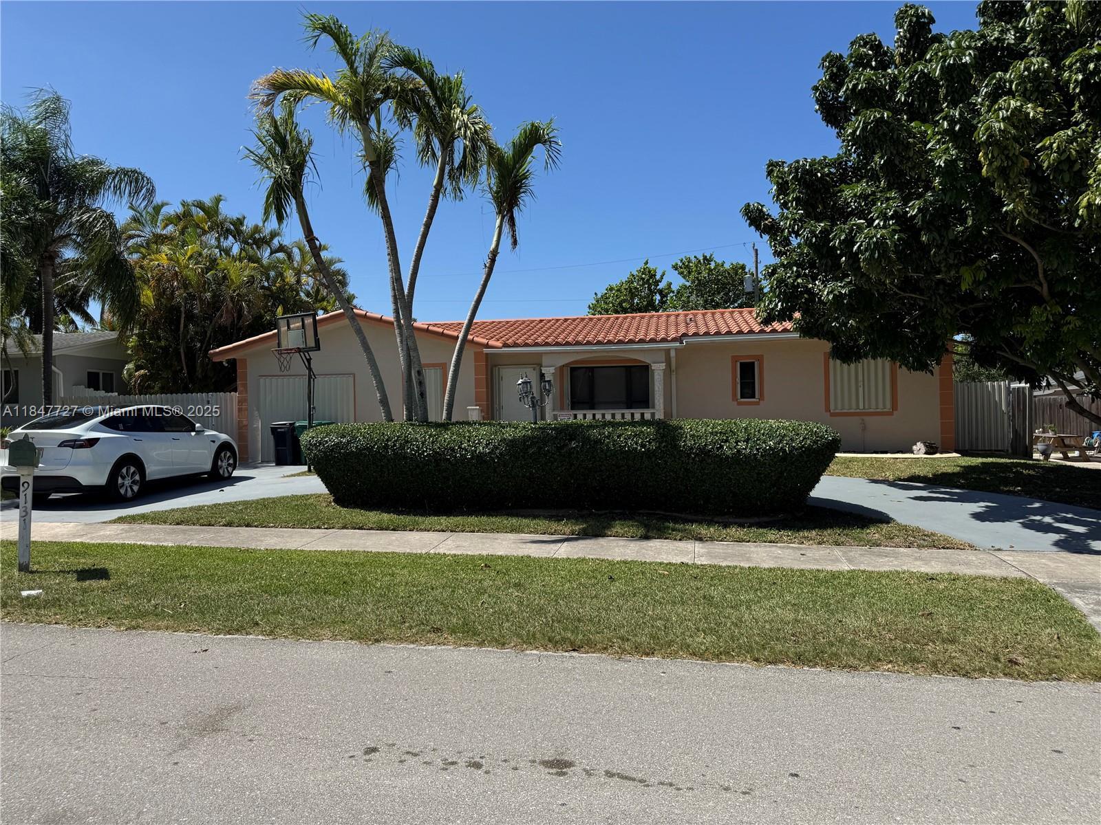 9131 SW 178th Ter  Palmetto Bay FL 33157 photo