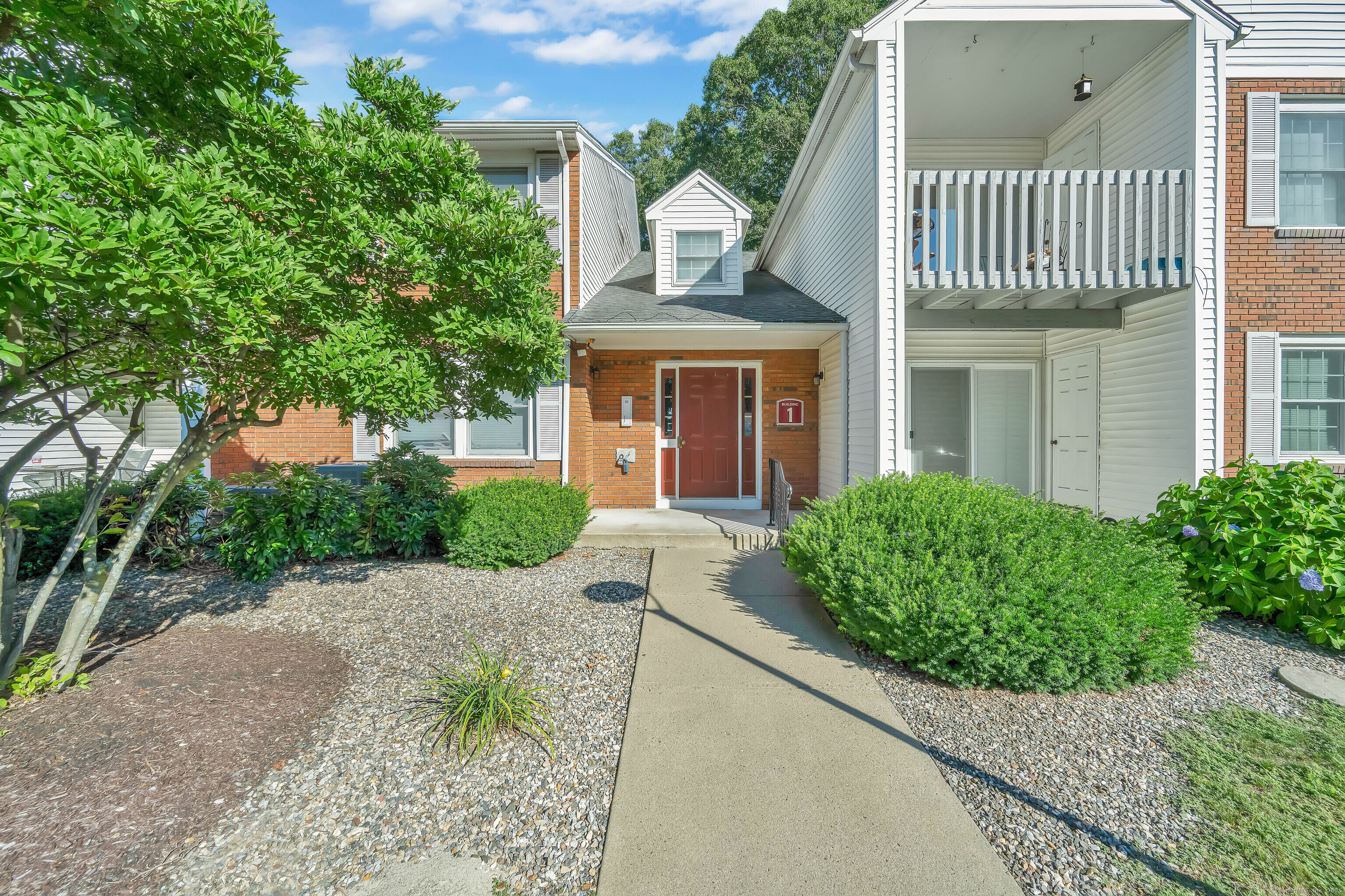 Property Photo:  1 Concorde Way A4  CT 06096 