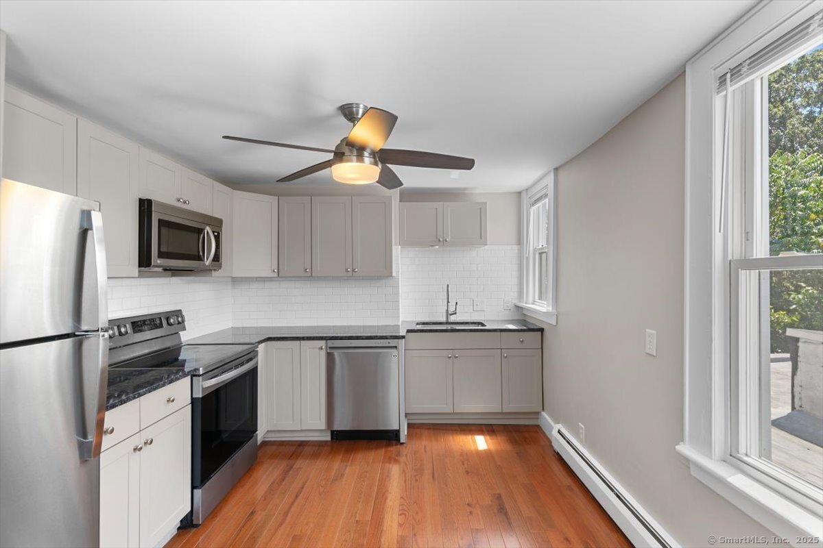 Property Photo: 502 Chapel Street 4 CT 06511