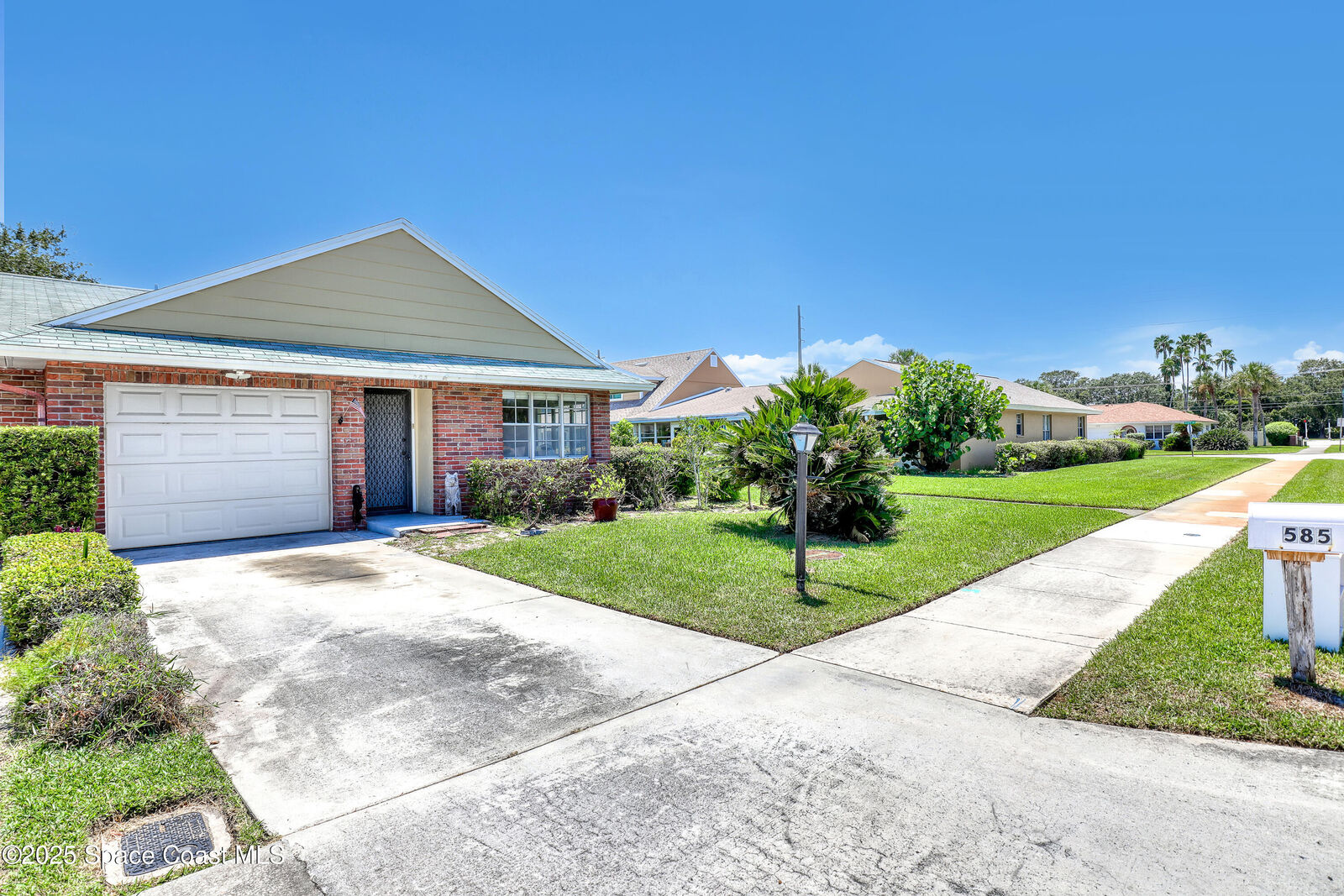Property Photo: 585 Desoto Parkway FL 32937