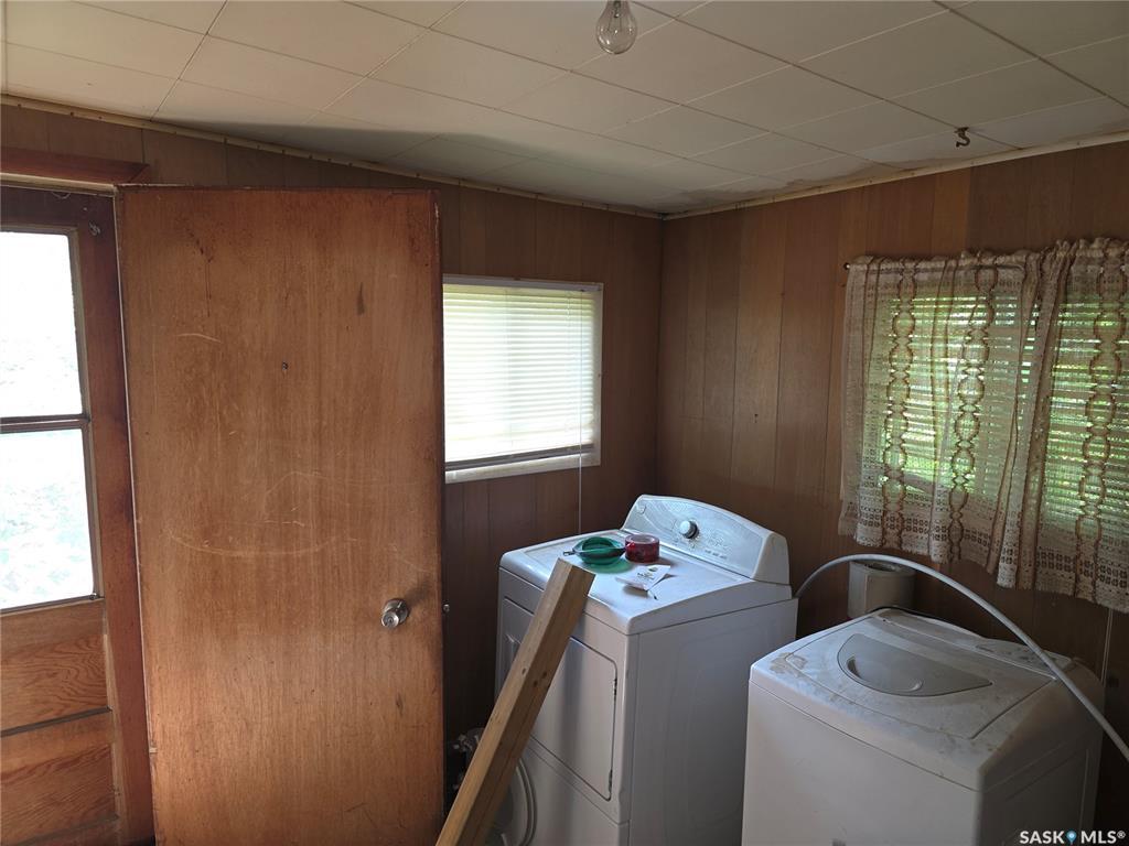 Property Photo:  311 5th Street E  SK S0A 4T0 
