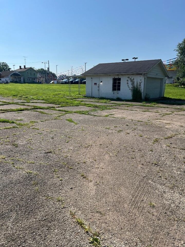 Property Photo: 154 Bridge Street OH 45601
