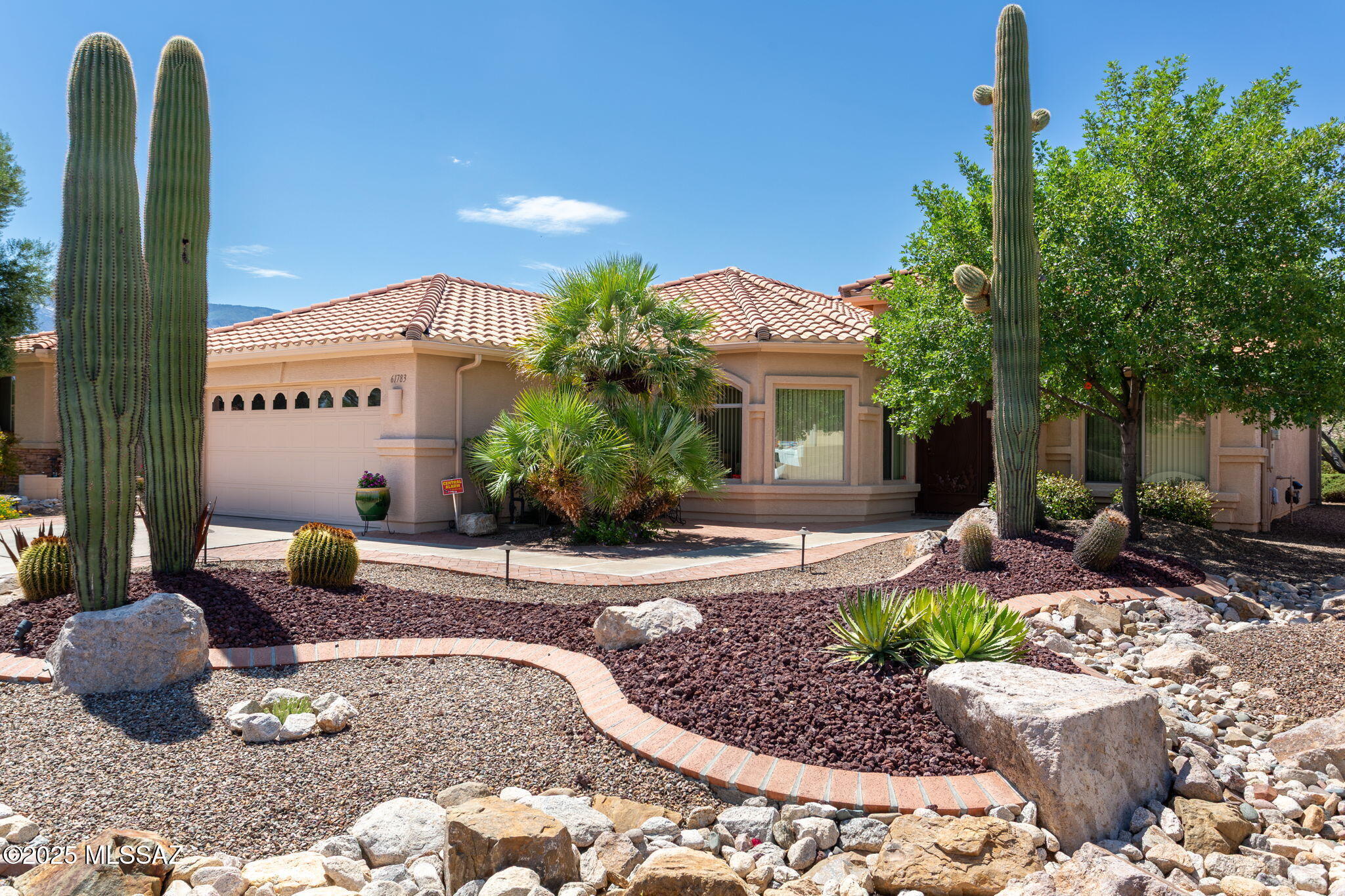 Property Photo: 61783 E Sandlewood Road AZ 85739