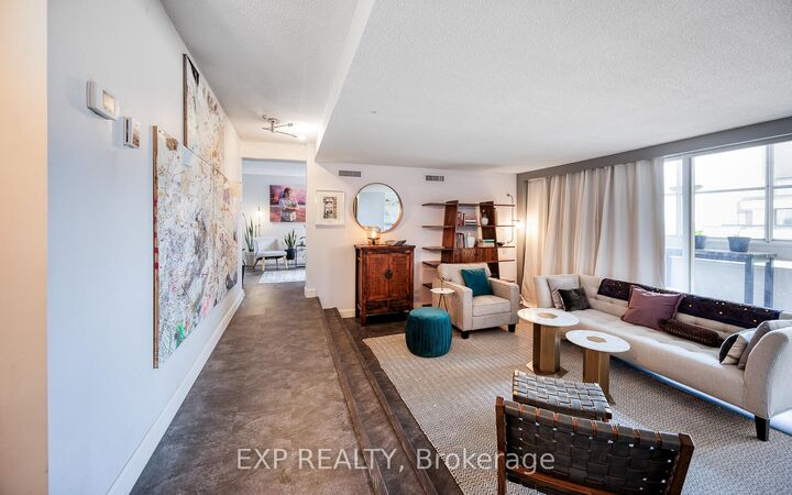 Property Photo: 373 Laurier Avenue E 1003 ON K1N 8X6