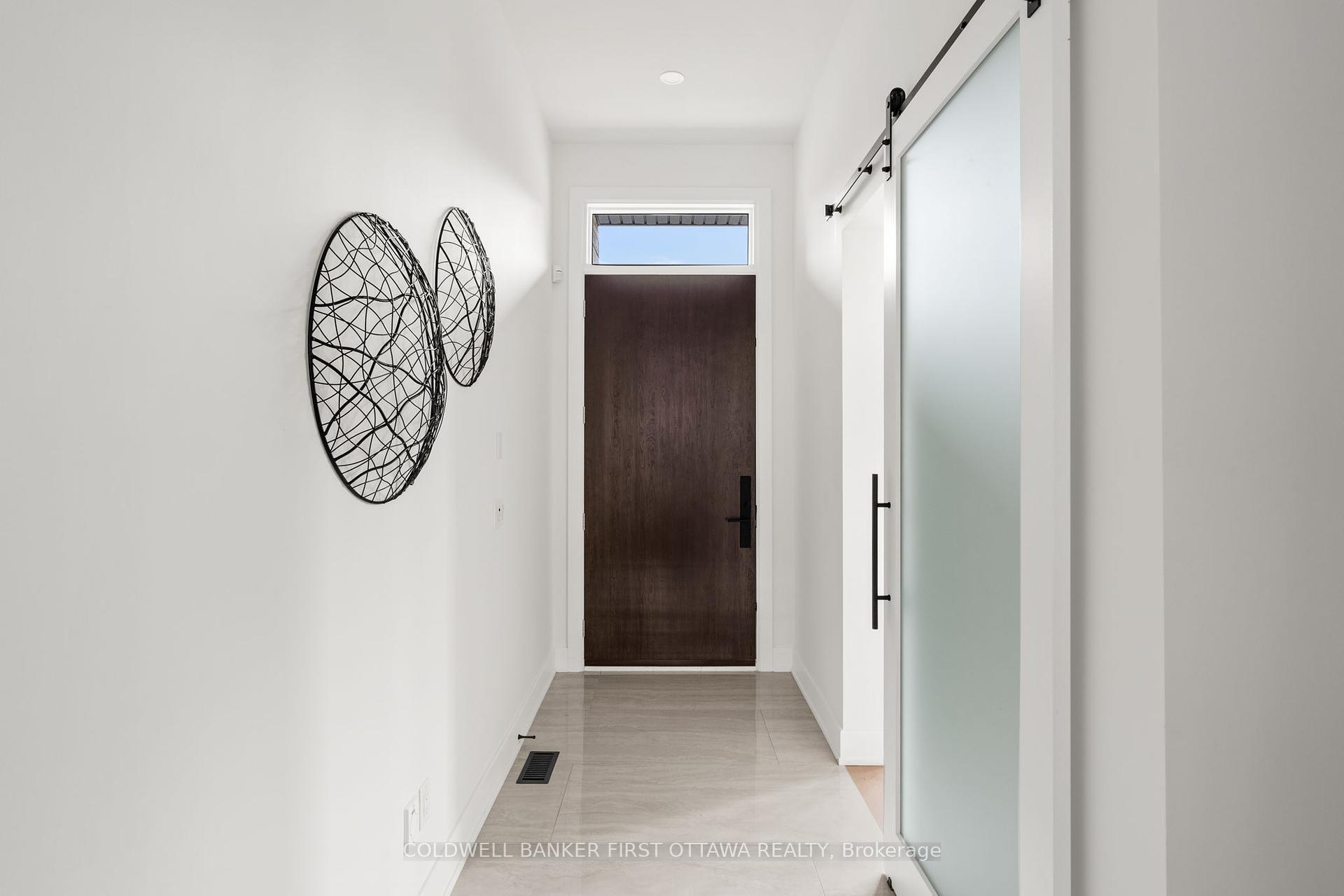 Property Photo: 509 Edison Avenue ON K2A 1V3