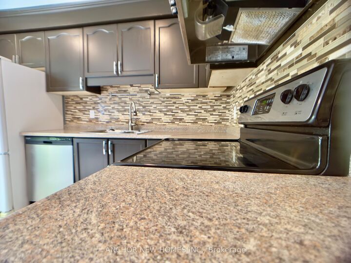 Property Photo: 1990 Wavell Street 72 ON N5V 4N5